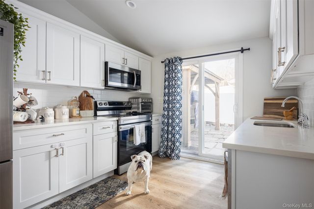 3 Cedar Road, Sound Beach, NY 11789