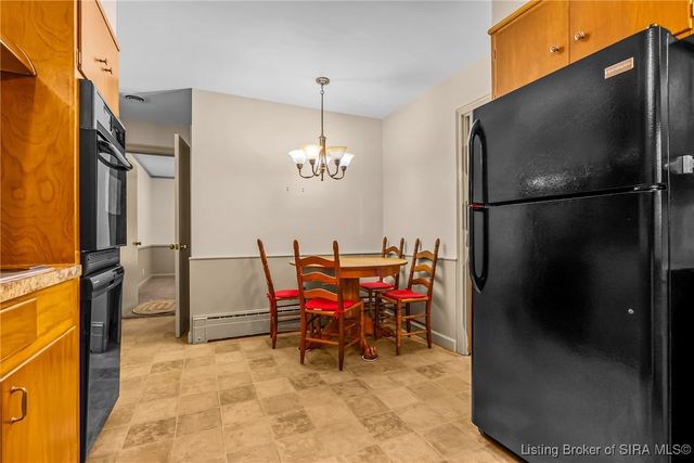 239 Hopkins Lane, Jeffersonville, IN 47130