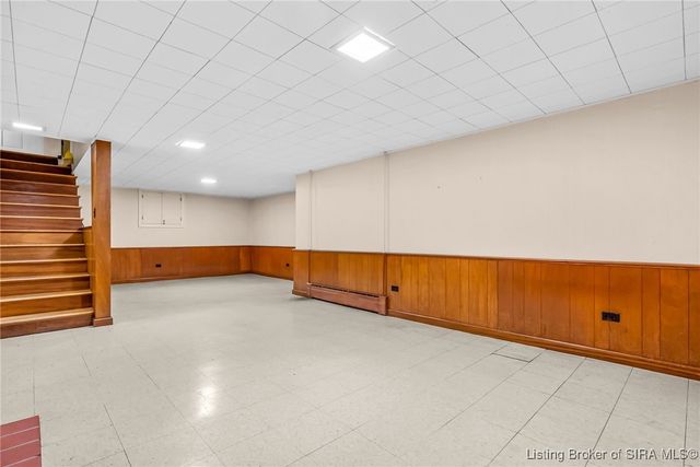 239 Hopkins Lane, Jeffersonville, IN 47130