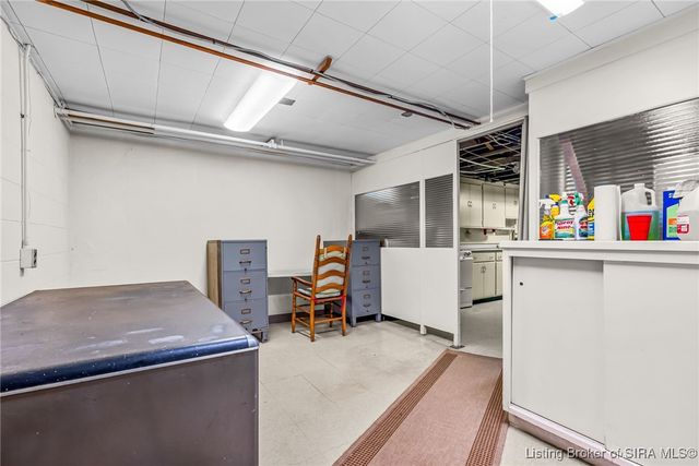 239 Hopkins Lane, Jeffersonville, IN 47130