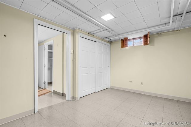 239 Hopkins Lane, Jeffersonville, IN 47130