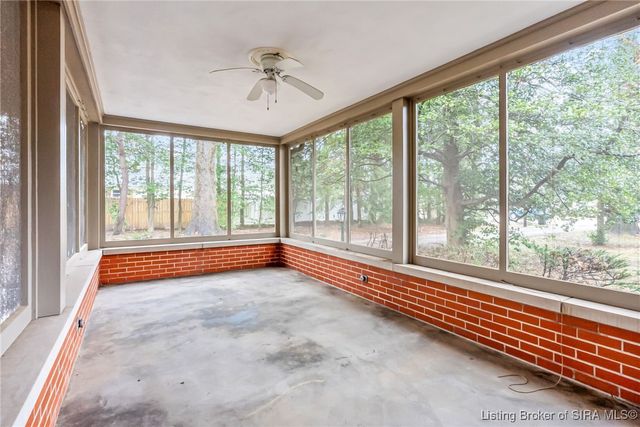 239 Hopkins Lane, Jeffersonville, IN 47130