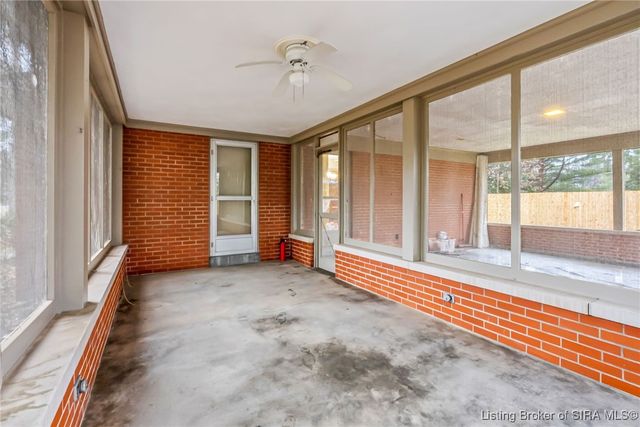 239 Hopkins Lane, Jeffersonville, IN 47130