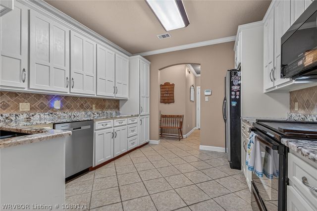 810 Woodland Way, Greenwood, AR 72936