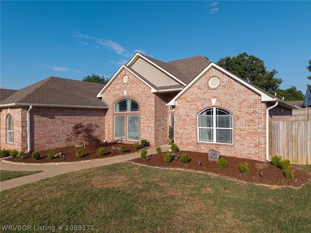 810 Woodland Way, Greenwood, AR 72936