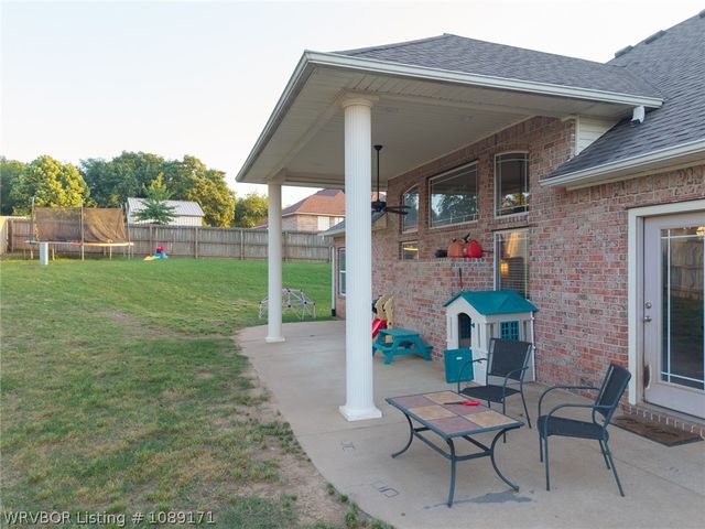 810 Woodland Way, Greenwood, AR 72936