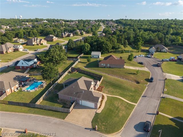 810 Woodland Way, Greenwood, AR 72936