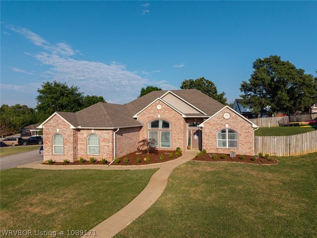 810 Woodland Way, Greenwood, AR 72936