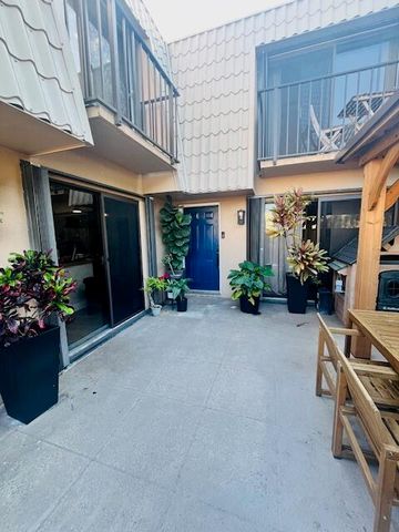 5902 59th Way, West Palm Beach, FL 33409