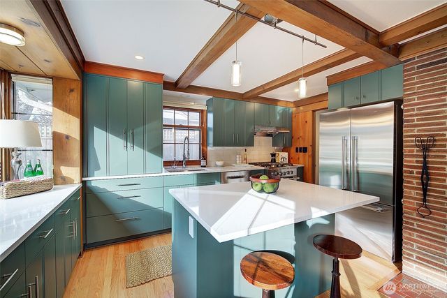 9714 20th Avenue NE, Seattle, WA 98115