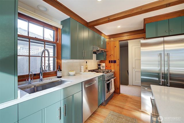 9714 20th Avenue NE, Seattle, WA 98115