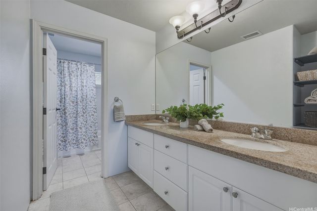 520 Lunalilo Home Road V3403, Honolulu, HI 96825