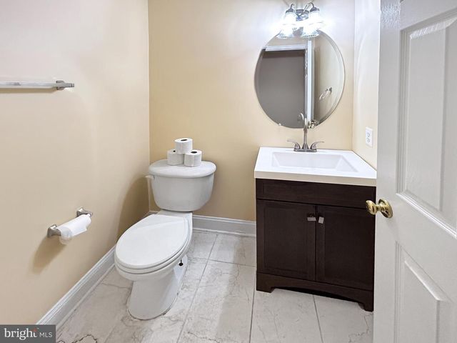 44259 HURON TER, Ashburn, VA 20147