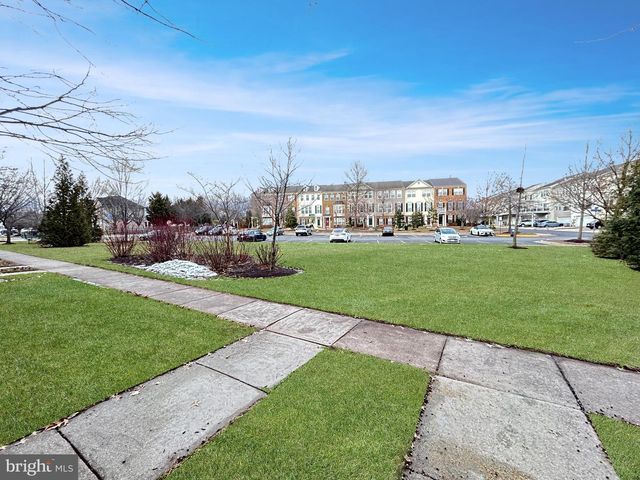 44259 HURON TER, Ashburn, VA 20147