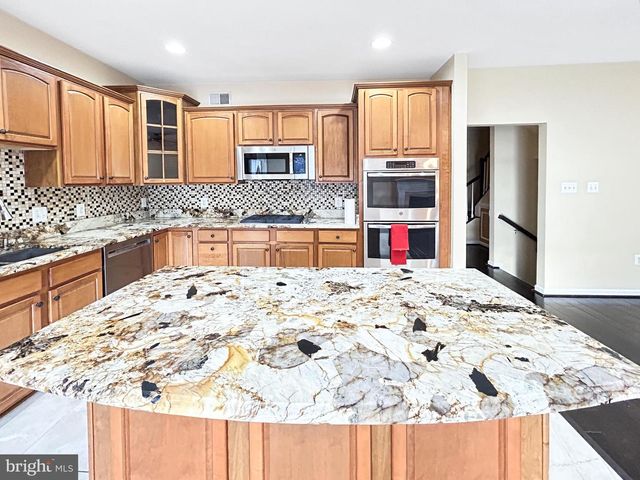 44259 HURON TER, Ashburn, VA 20147