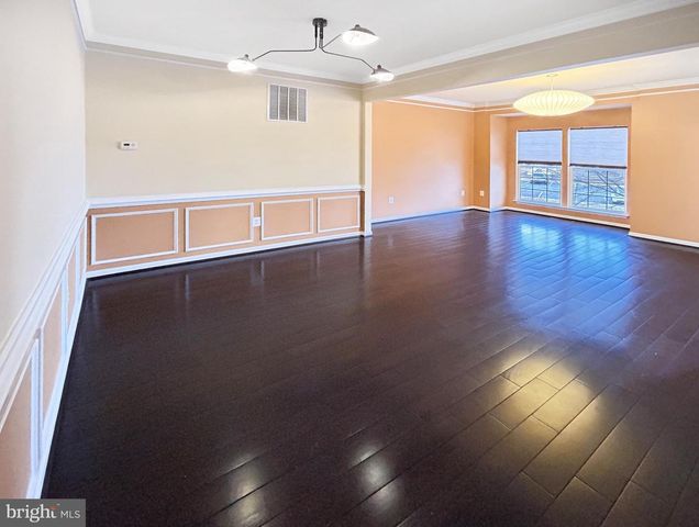 44259 HURON TER, Ashburn, VA 20147