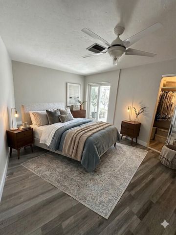 143 N BOCA CIEGA POINT, St Petersburg, FL 33708