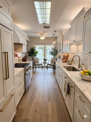 143 N BOCA CIEGA POINT, St Petersburg, FL 33708