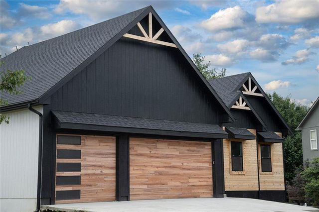 3200 Junction Drive, Harrisonville, MO 64701