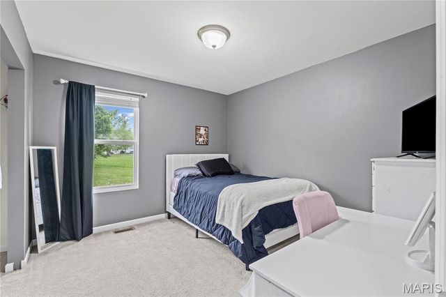 2664 Shorewood Drive, Florissant, MO 63031