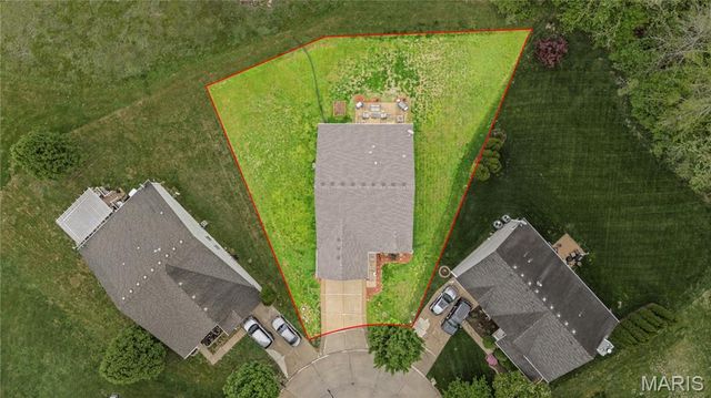 2664 Shorewood Drive, Florissant, MO 63031