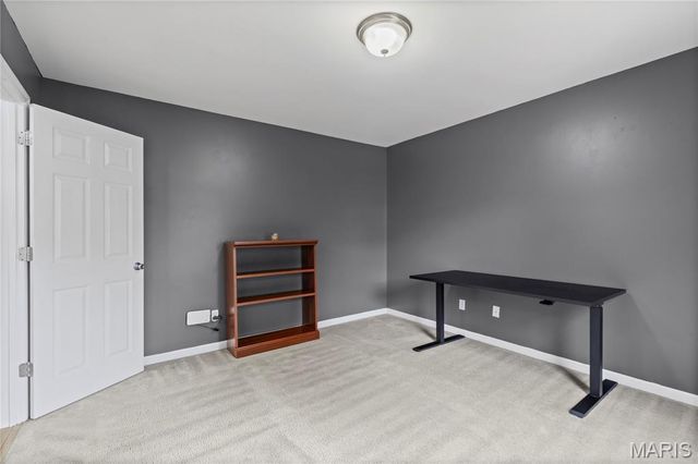 2664 Shorewood Drive, Florissant, MO 63031