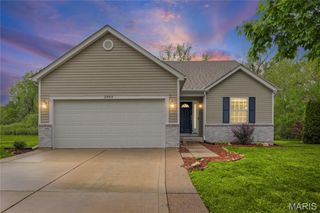 2664 Shorewood Drive, Florissant, MO 63031