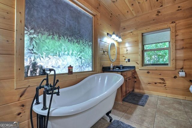 390 Twin Creeks, Blue Ridge, GA 30513