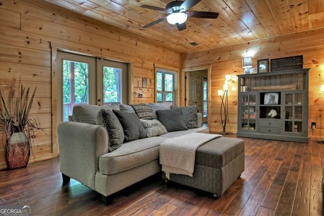 390 Twin Creeks, Blue Ridge, GA 30513
