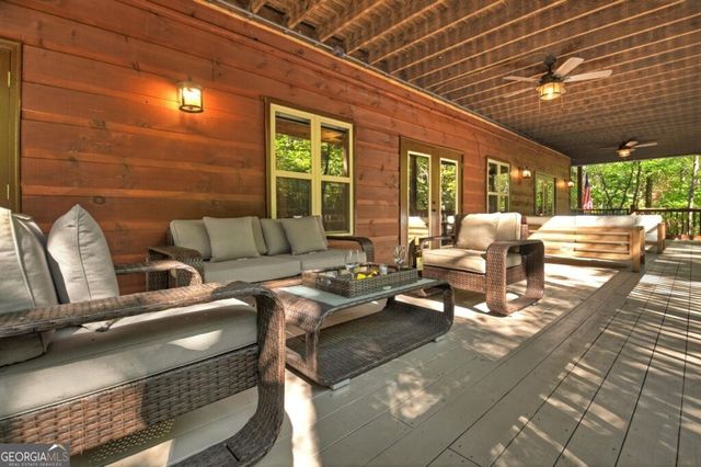 390 Twin Creeks, Blue Ridge, GA 30513