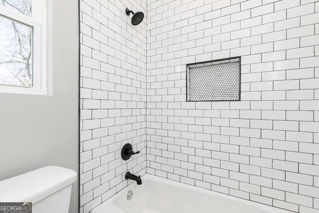 3194 Us-411, White, GA 30184