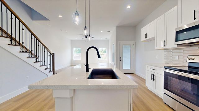 12226 Kirkgard, Houston, TX 77045