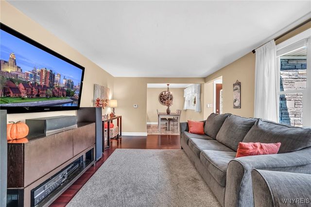 55 Oxford Avenue, Lancaster, NY 14086