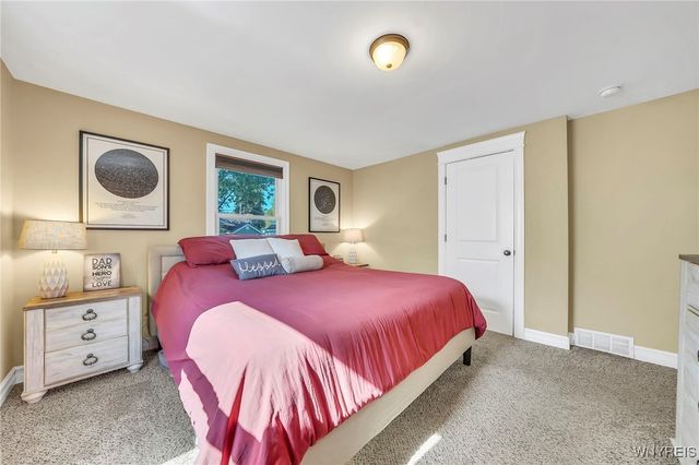 55 Oxford Avenue, Lancaster, NY 14086