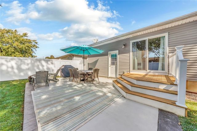 55 Oxford Avenue, Lancaster, NY 14086