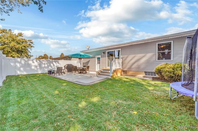 55 Oxford Avenue, Lancaster, NY 14086