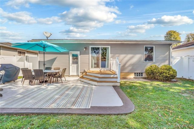 55 Oxford Avenue, Lancaster, NY 14086