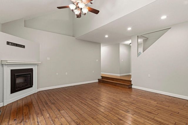 1496 S Alice Gayle Circle, Nixa, MO 65714