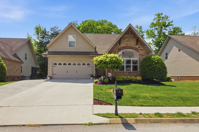 8309 Shoregate Ln, Knoxville, TN 37938