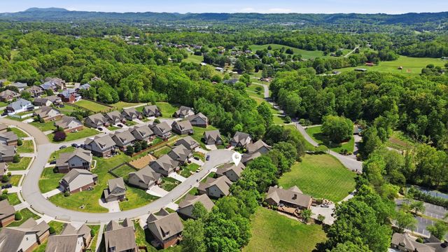 8309 Shoregate Ln, Knoxville, TN 37938