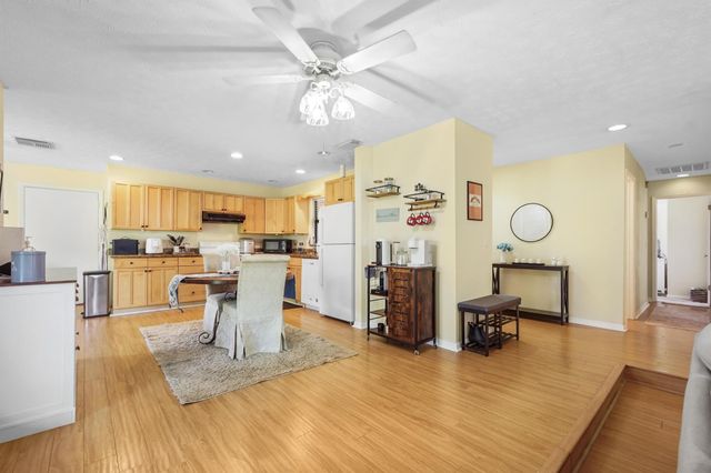2586 SE Jason Avenue, Port St Lucie, FL 34952