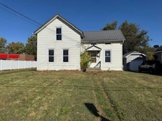808 W 1st Street, Independence, IA 50644