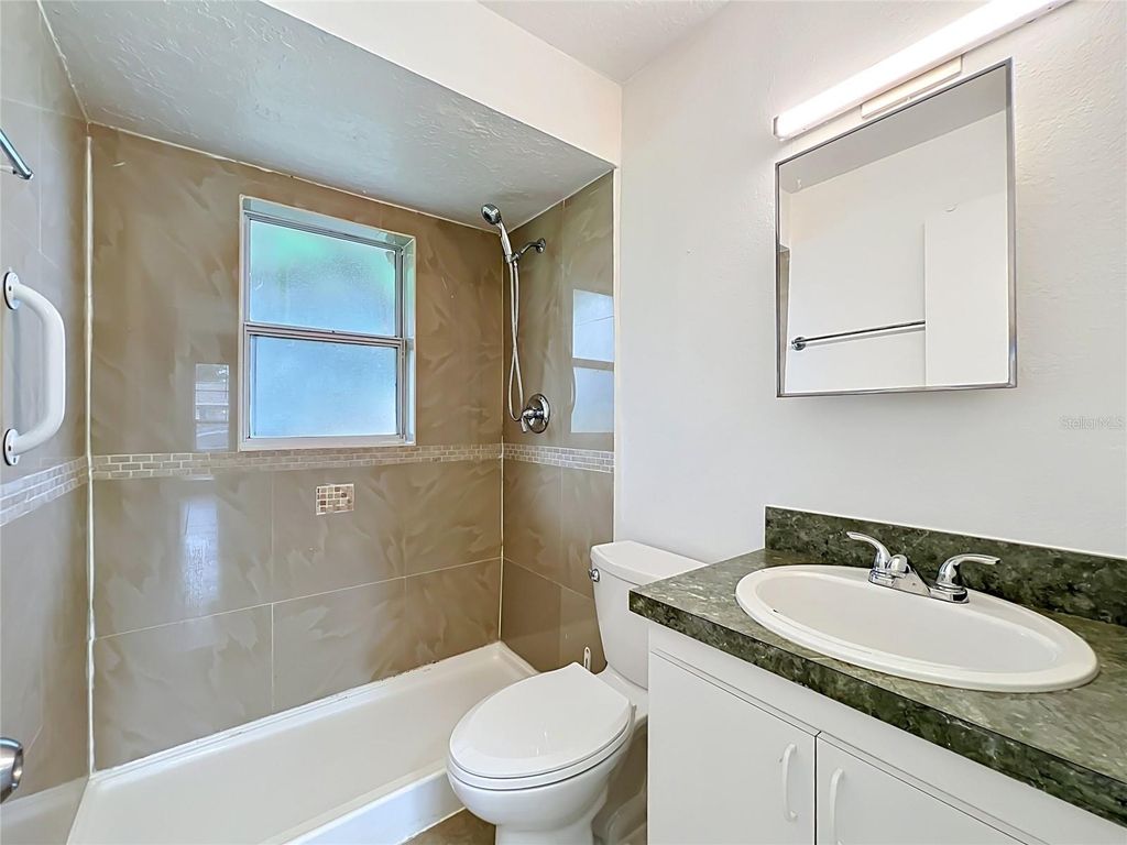Image 14 of property listing at 7701 COOT STREET, Orlando, FL 32822