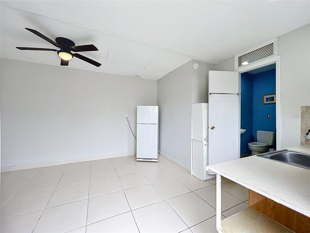 Image 16 of property listing at 7701 COOT STREET, Orlando, FL 32822
