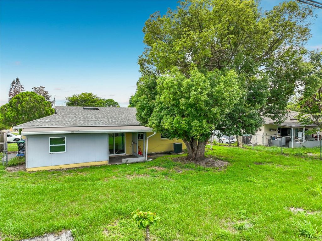 Image 23 of property listing at 7701 COOT STREET, Orlando, FL 32822
