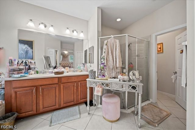 2714 Brightside CT, Cape Coral, FL 33991