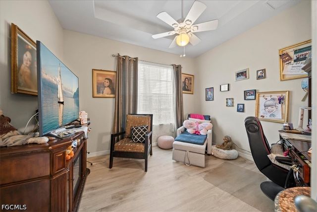 2714 Brightside CT, Cape Coral, FL 33991