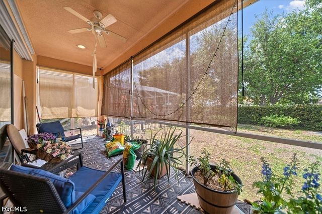 2714 Brightside CT, Cape Coral, FL 33991