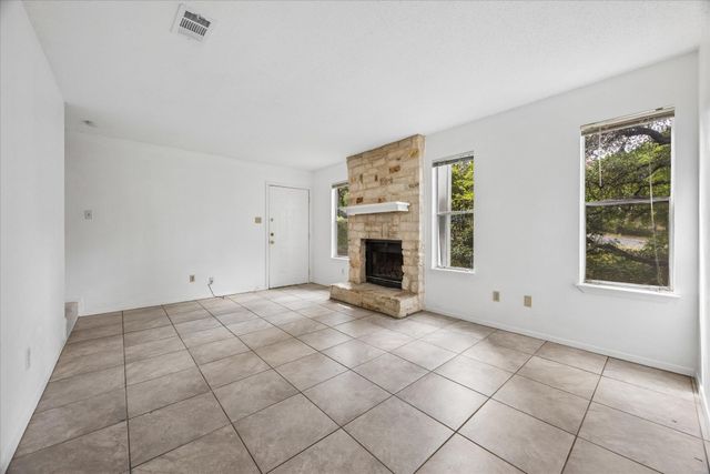8202 Mescalero DR A, Austin, TX 78736