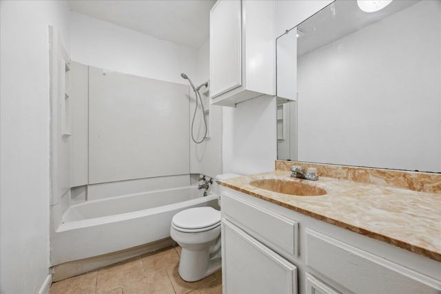 8202 Mescalero DR A, Austin, TX 78736